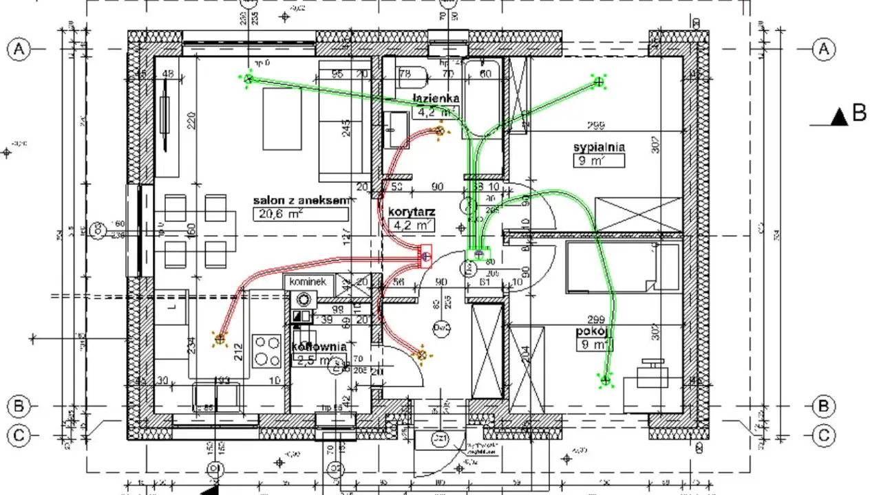 Plan mieszkania z zaznaczonym projektem wentylacji mechanicznej. Zielone linie pokazują nawiew, czerwone wywiew.
