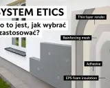 Przekrój ściany z systemem ETICS: styropian, siatka, klej i tynk.