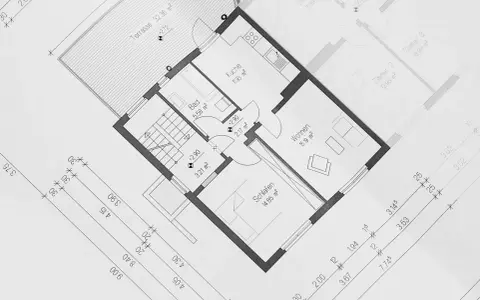 Projekt budynek gospodarczy 35m2: rzut parteru z kuchnią, łazienką, sypialnią, salonem i tarasem. Wymiary pomieszczeń i odległości.
